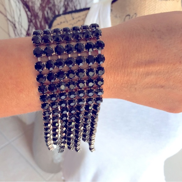 Gorgeous Black Fringe Bracelet! - Picture 3 of 5